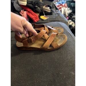 Chaco Women's Wayfarer Buckle Strap‎  Sandals Sz  8 US Suede/Leather- Clay